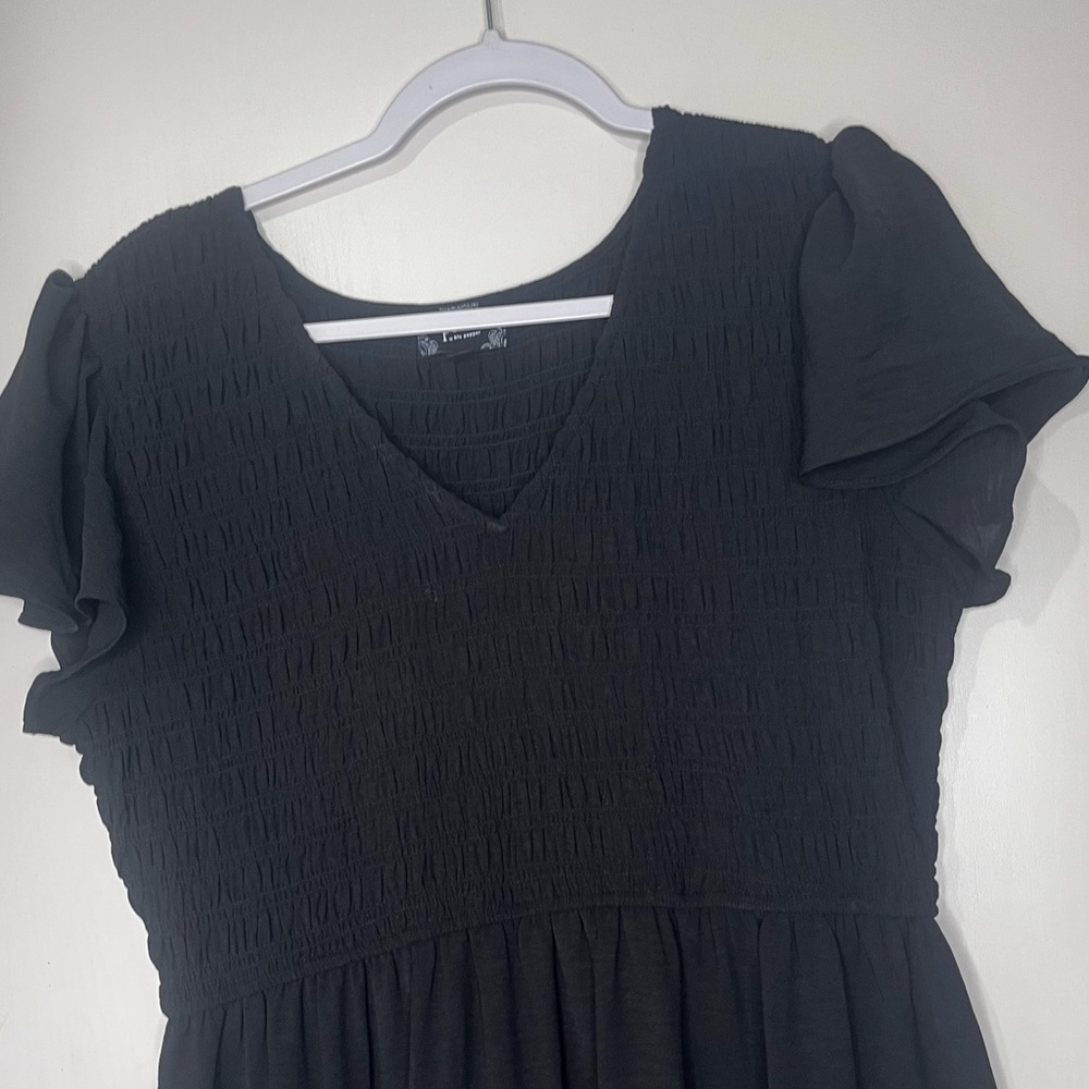 Blu Pepper Black Tiered Midi Dress - Picture 5 of 9
